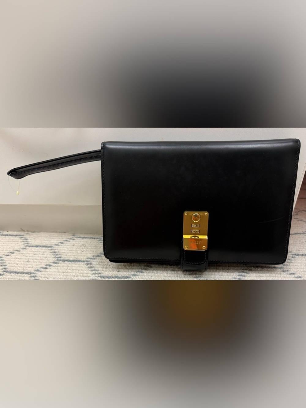 BALLY Vintage 80’s Unisex BLK Calfskin Leather Combination Lock Wristlet Clutch